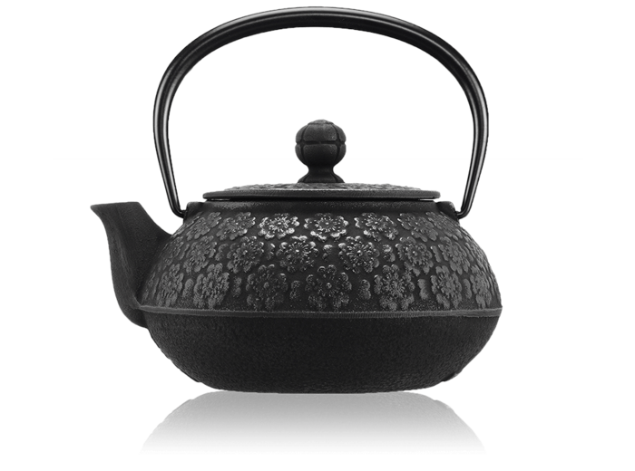 IWACHU Théière fonte 1,5kg Sakura noire