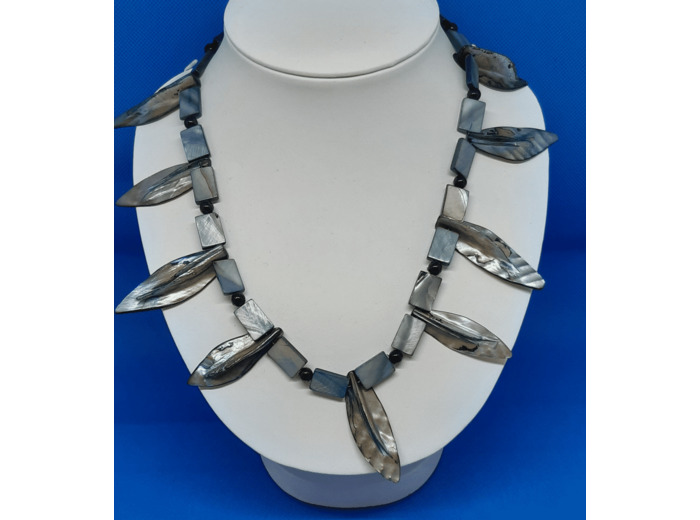 Collier en nacre 23-260