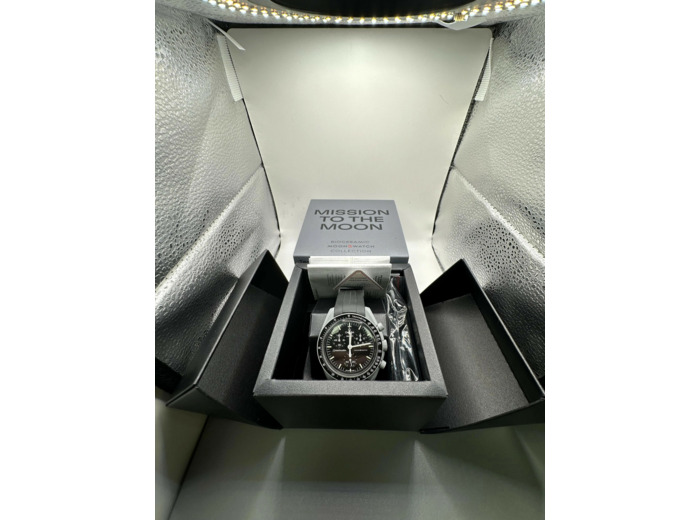 Omega X Swatch - Montre Moonswatch Mission To The Moon SO33M100