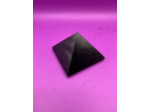 Pyramide shungite 5cm avec fleur de vie
