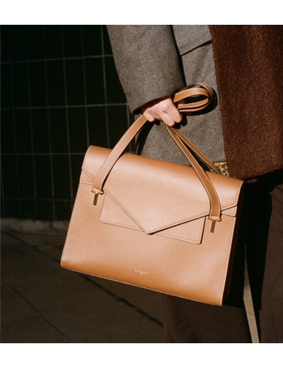 Porte documents double rabat porté épaule Emilie en cuir grainé