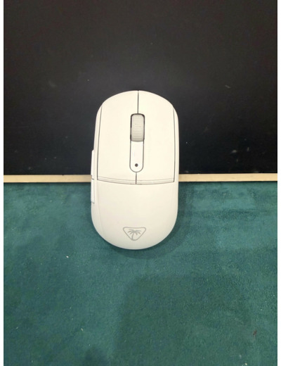Turtle Beach Burst II Air - Souris gaming sans fil 2,4 GHz : ultralégère avec 47 g, touches optiques, symétrique, capteur optique 26 000 PPP, Bluetooth, autonomie 120h, câble USB - C - Blanc
