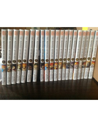 The Promised Neverland Manga t 1 à 20 complet ( occasion )  ( manque tome 9 et 11)