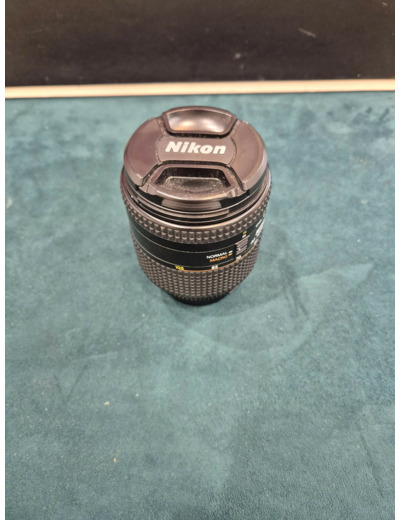 Objectif Nikon AF Nikkor 28-105mm f/3.5-4.5D Macro