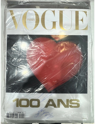 Livre Magazine Vogue 100 ans