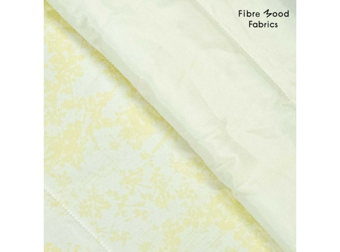 Fibre Mood - Tissu Matelassé Déperlant "Elsie" à Motif Taches Jaune Pale sur le Fond Blanc Cassé