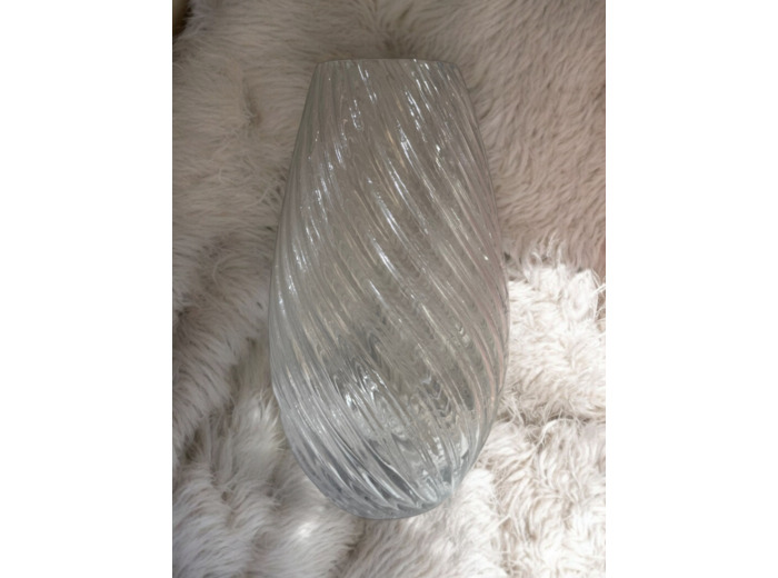 Vase transpartent design