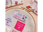Lise Tailor – Lot 5 Étiquettes Tissées "Cute as a button"