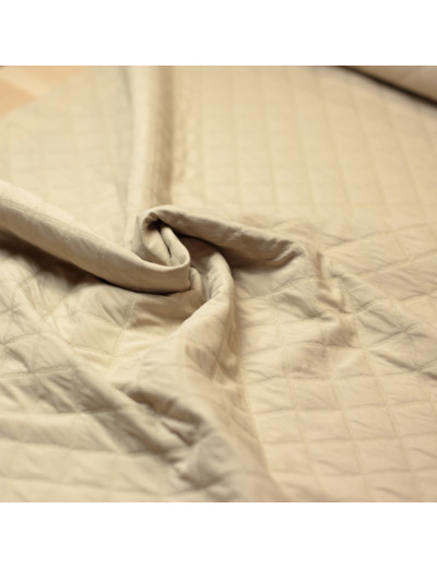Sélection Coup de Coudre – Tissu Matelassé Leger à Motif Losange Uni Beige