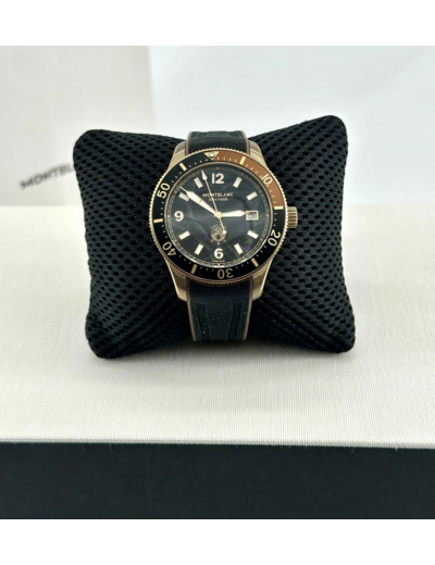 Montre Montblanc 1858 Iced Sea, mouvement automatique, bracelet caoutchouc noir interchangeable