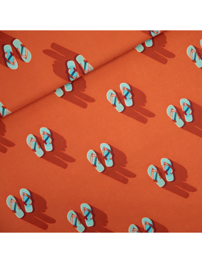 See You at Six - Tissu French Terry de Coton Imprimé "Flip Flops" sur le Fond Rouge Puffin Bill